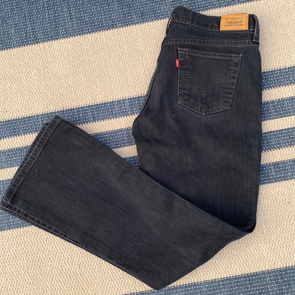 Womens LEVI’S DEEP Indigo Blue 5 pocket Jean, Bootcut, Amazing Color! Size 10M❤️ - Picture 1 of 9